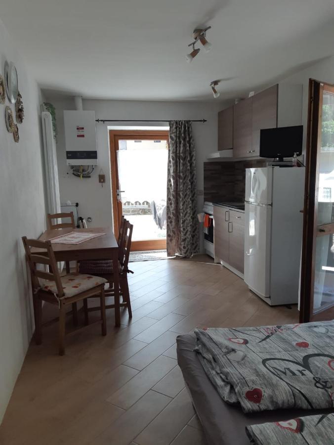 Casa Vacanze Apartment Cogolo Bagian luar foto